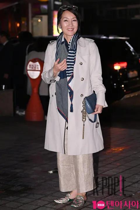 Lee Hye-young — Mother Wrap Party