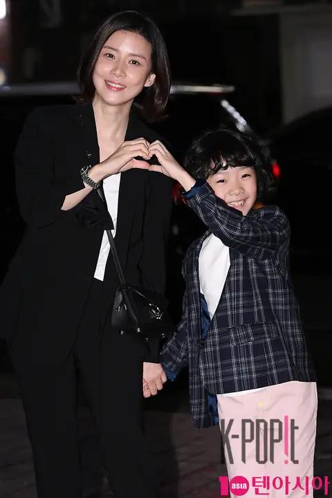 Lee Bo-young, Heo Yul — Mother Wrap Party