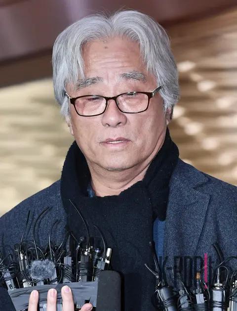 Director Yi Yoon-taek — Sexual Assault Allegations Police Appearance