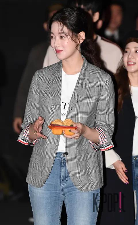 Oh Yeon-seo — Cheer In the Trap Stage Greeting