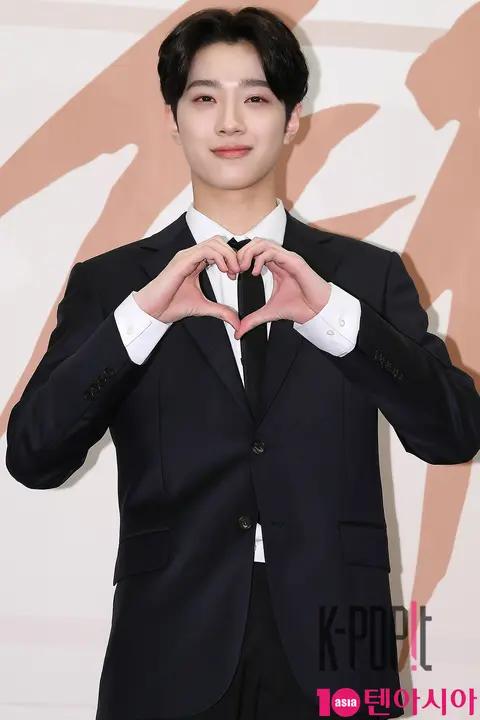 Wanna One, Lai Guanlin — Wanna One Press Conference