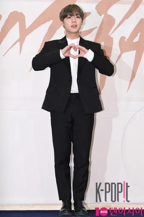 Wanna One, Park Ji-hoon — Wanna One Press Conference