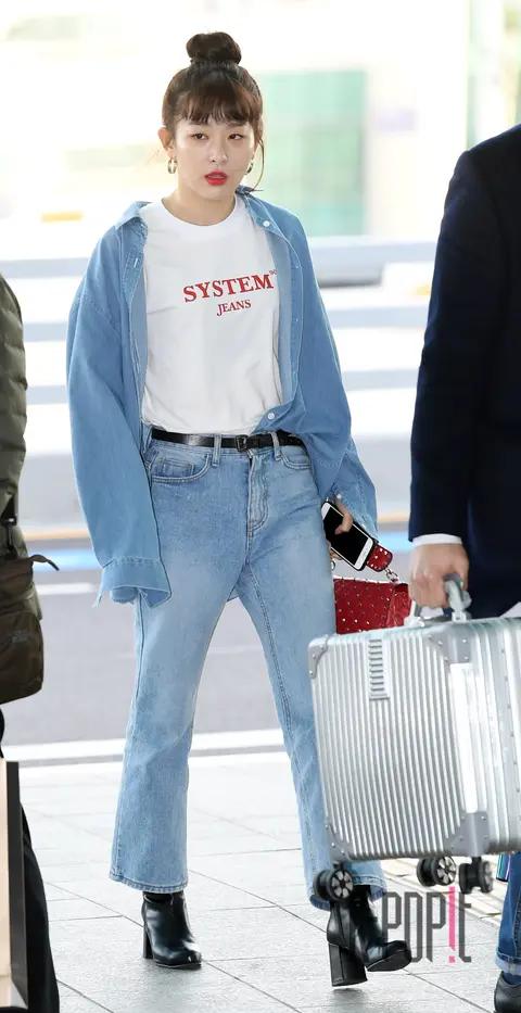 Red Velvet, Seulgi — Airport