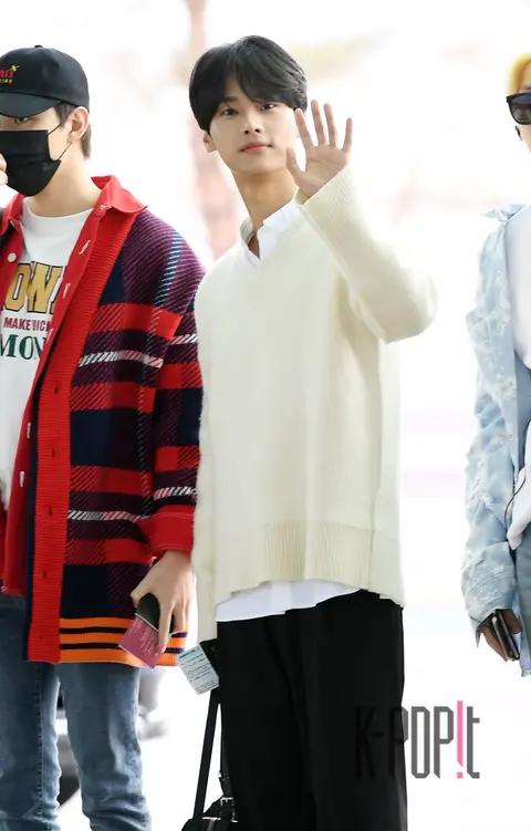 VIXX, N — Airport