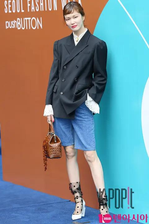 Song Gyeong-a — Push Button Fashion Week — 2018-03-21