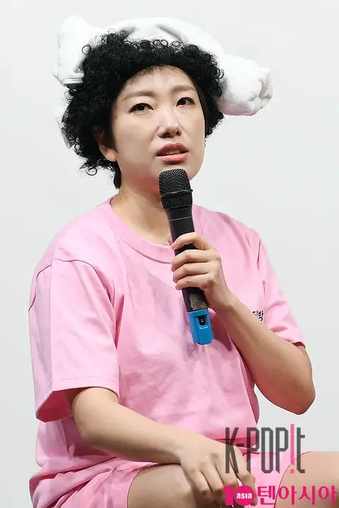 Jung Kyung-mi — Two Moms Show Press Call — 2018-03-23
