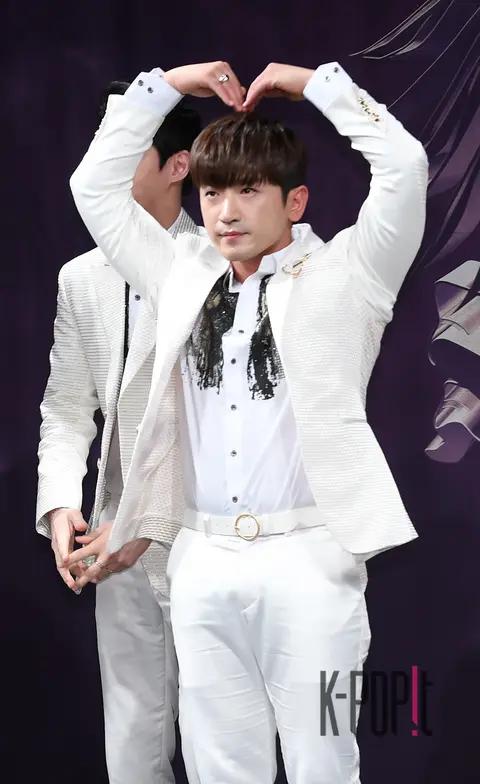 SHINHWA, Lee Minwoo — SHINHWA Press Conference