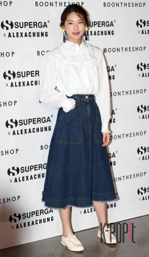 Kim Jin-gyeong — Launch