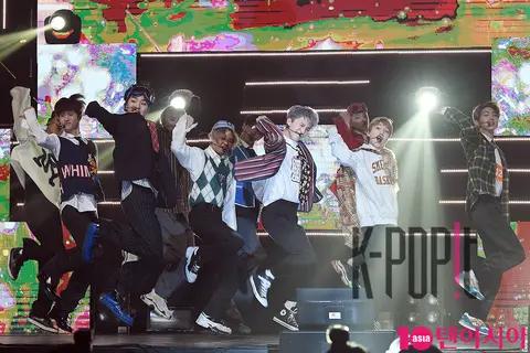 PENTAGON — PENTAGON Showcase