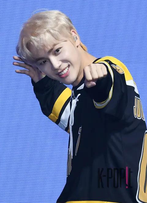 THE BOYZ, Ju Hak-nyeon — THE BOYZ Showcase