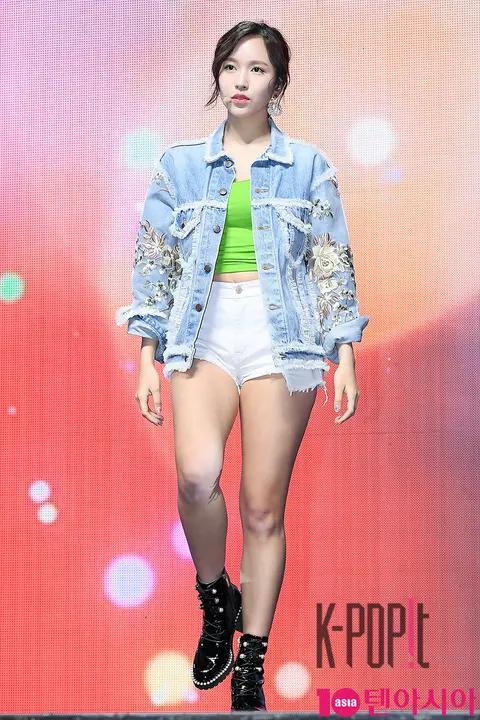 TWICE, Mina — TWICE Showcase