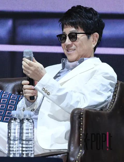 Jo Yong-pil — Cho Yong-pil Showcase