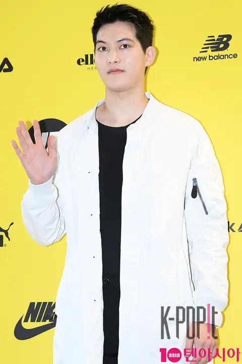 CNBLUE, Lee Jong-hyun — Launch