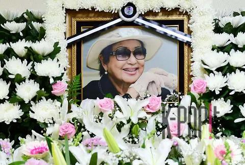 Choi Eun-hee — Funeral