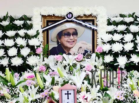 Choi Eun-hee — Funeral