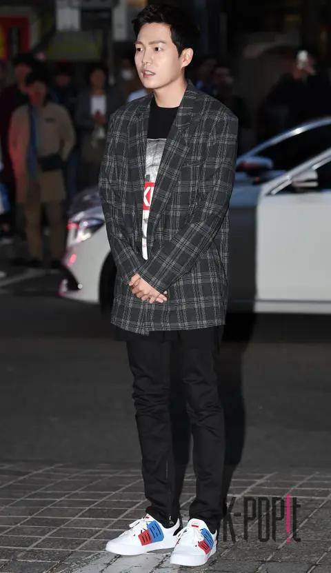 Son Seung-won — Hurrah! It's Wikiki Wrap Party