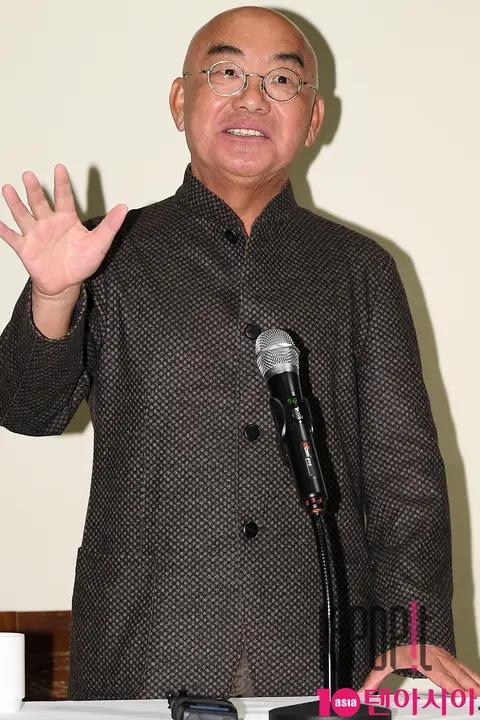 Lee Janghee — Yi Jang-hee Press Conference