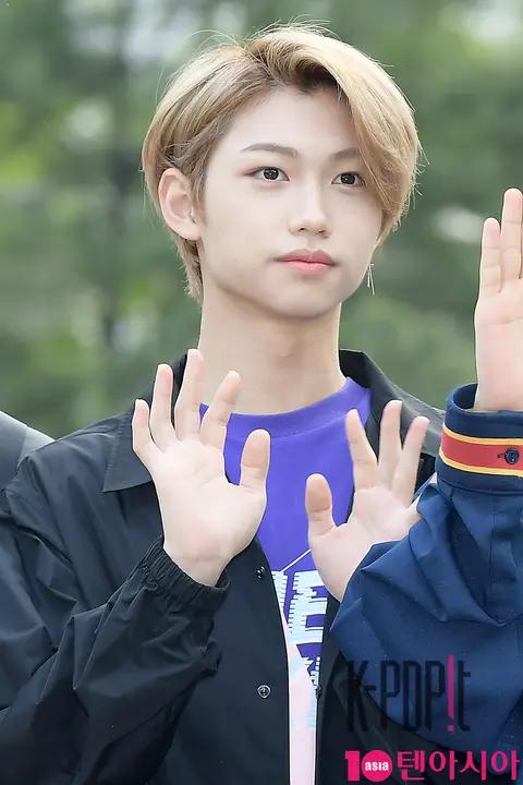 Stray Kids, Felix (Stray Kids) — Music Bank Arrival
