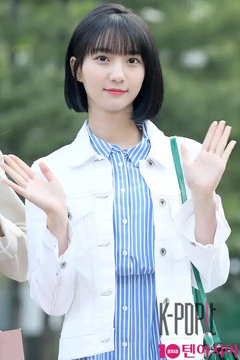 Banhana (OH MY GIRL), Bini — Music Bank Arrival