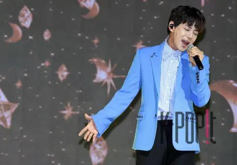 Hwang Chi-yeul — Hwang Chi-yeul Showcase