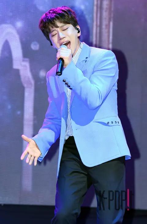 Hwang Chi-yeul — Hwang Chi-yeul Showcase
