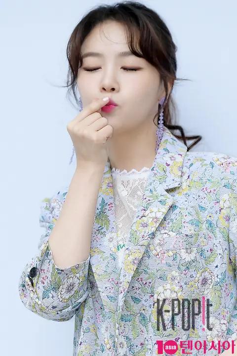 Girl's Day, Min-a — Launch