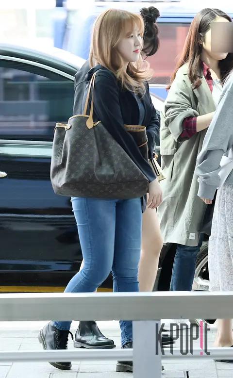 Red Velvet, Wendy — Airport