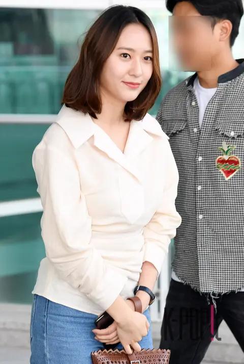 Jessica — Airport