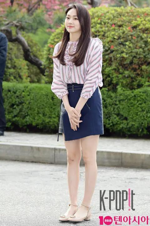 gugudan, Kang Mi-na — Battle Trip Arrival