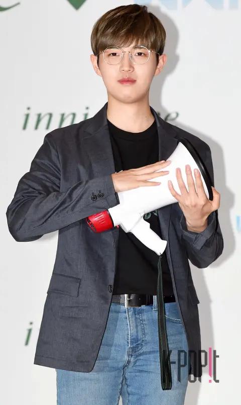 Wanna One, Kim Jaehwan — Launch