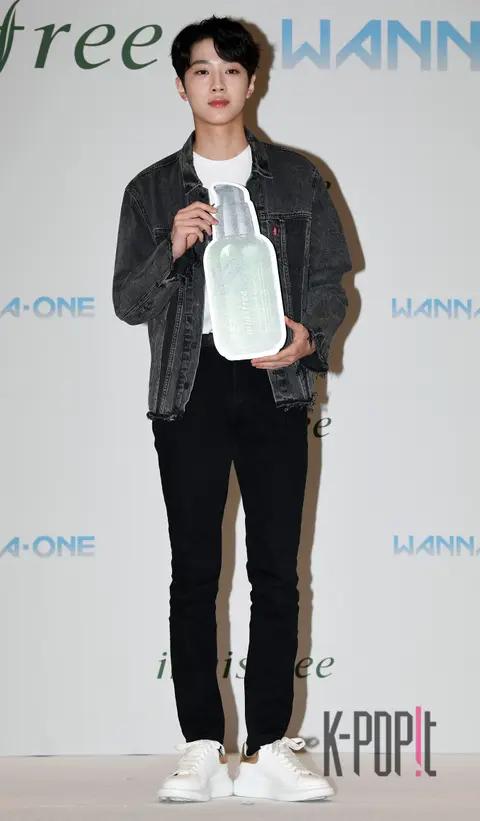 Wanna One, Lai Guanlin — Launch