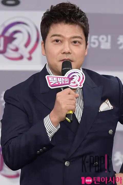 Jeon Hyun-moo — Unexpected Q Production Briefing
