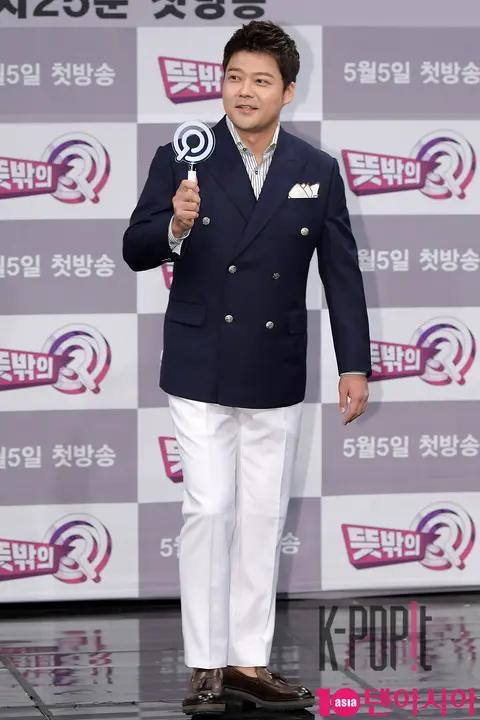 Jeon Hyun-moo — Unexpected Q Production Briefing