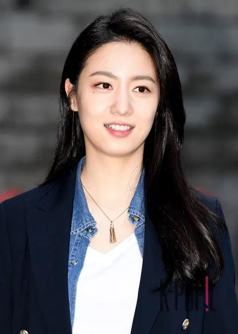 Ryu Hyo-young — Live Wrap Party