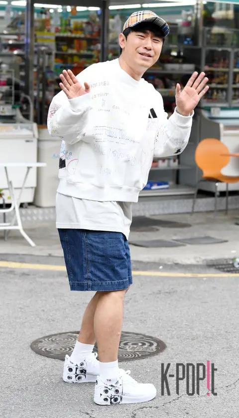 Lee Si-eon — Live Wrap Party