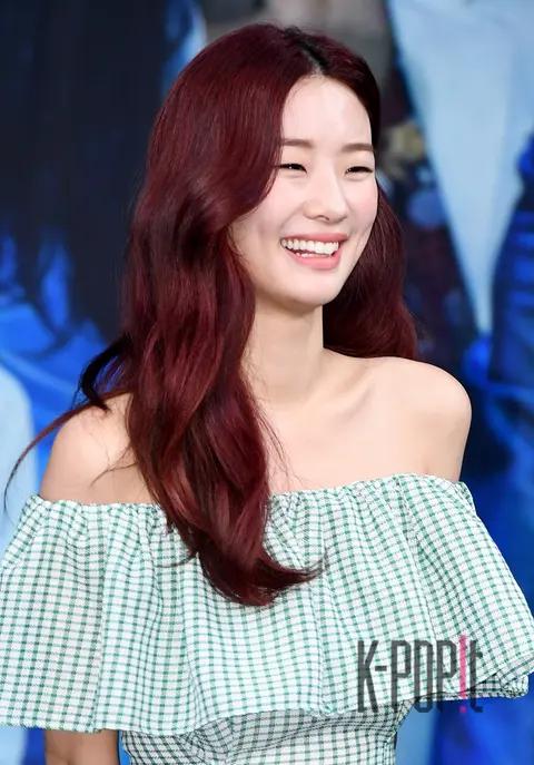 Stephanie Lee — Lawless Lawyer Production Briefing
