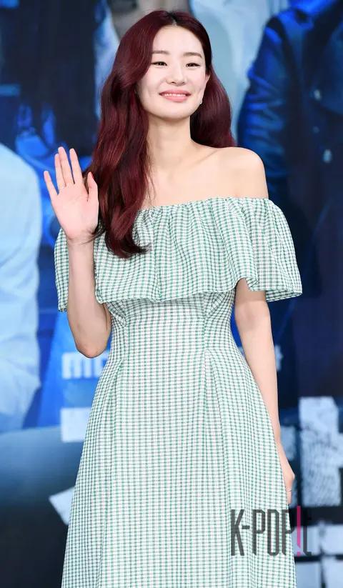 Stephanie Lee — Lawless Lawyer Production Briefing
