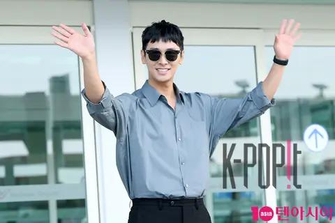 Joo Ji-hoon — Airport