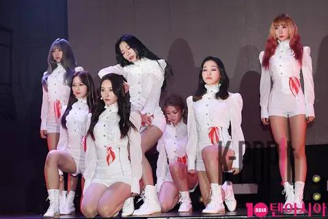 Dreamcatcher — Dreamcatcher Showcase