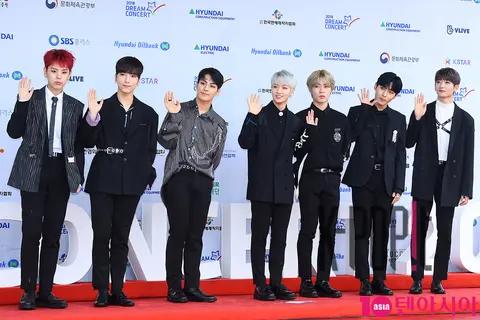 RAINS — Dream Concert Red Carpet