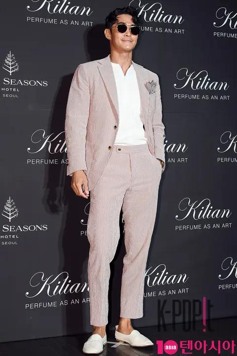 Bae Jung-nam — Launch