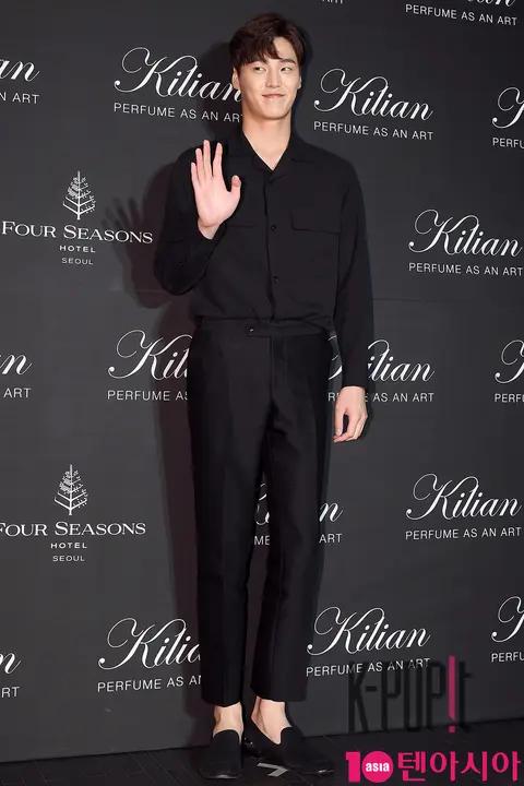 Lee Tae-hwan — Launch