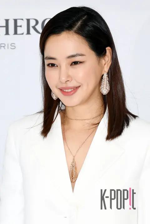 Lee Ha-nui — Launch