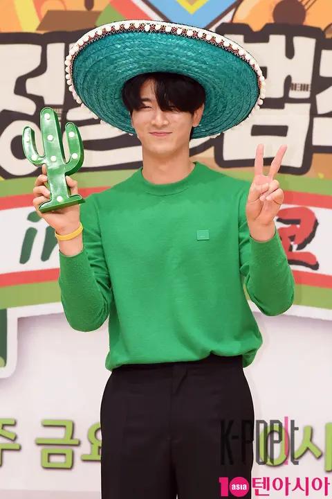 Lee Jong-hwa — Law of the Jungle Press Conference — 2018-05-18