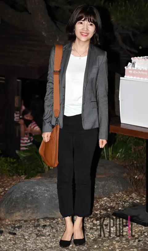 Jang So-yeon — My Sister Buys Me Delicious Food Wrap Party