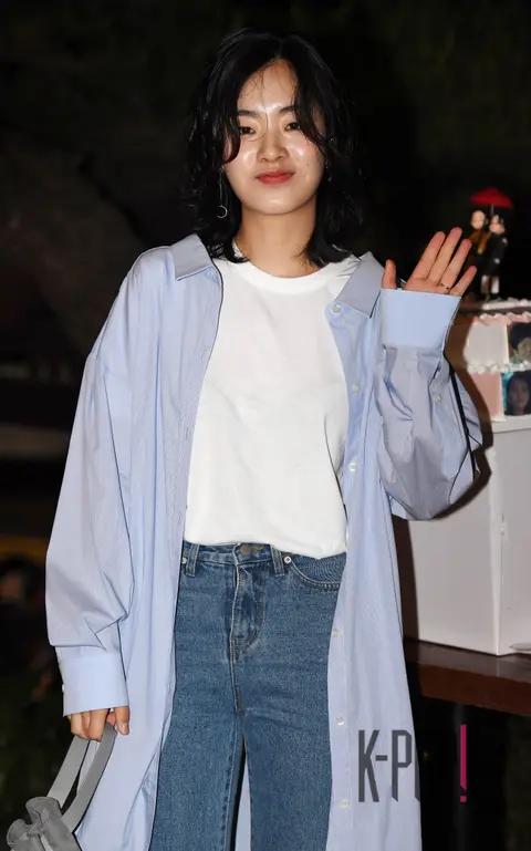 Lee Ju-young — My Sister Buys Me Delicious Food Wrap Party