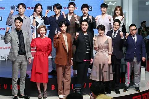 Group — The Outlaws Red Carpet — 2018-05-21