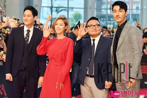 Park Hae-joon, Kim Sung-ryung, Director Lee Hae-young, Cha Seung-won — The Outlaws Red Carpet