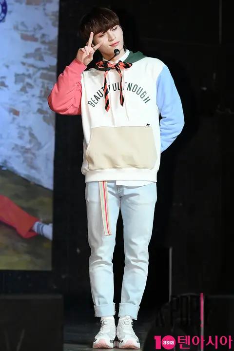 TST, Yong Hyun — Top Secret Showcase