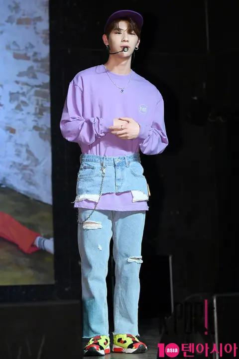 TST, Jung Hoon — Top Secret Showcase